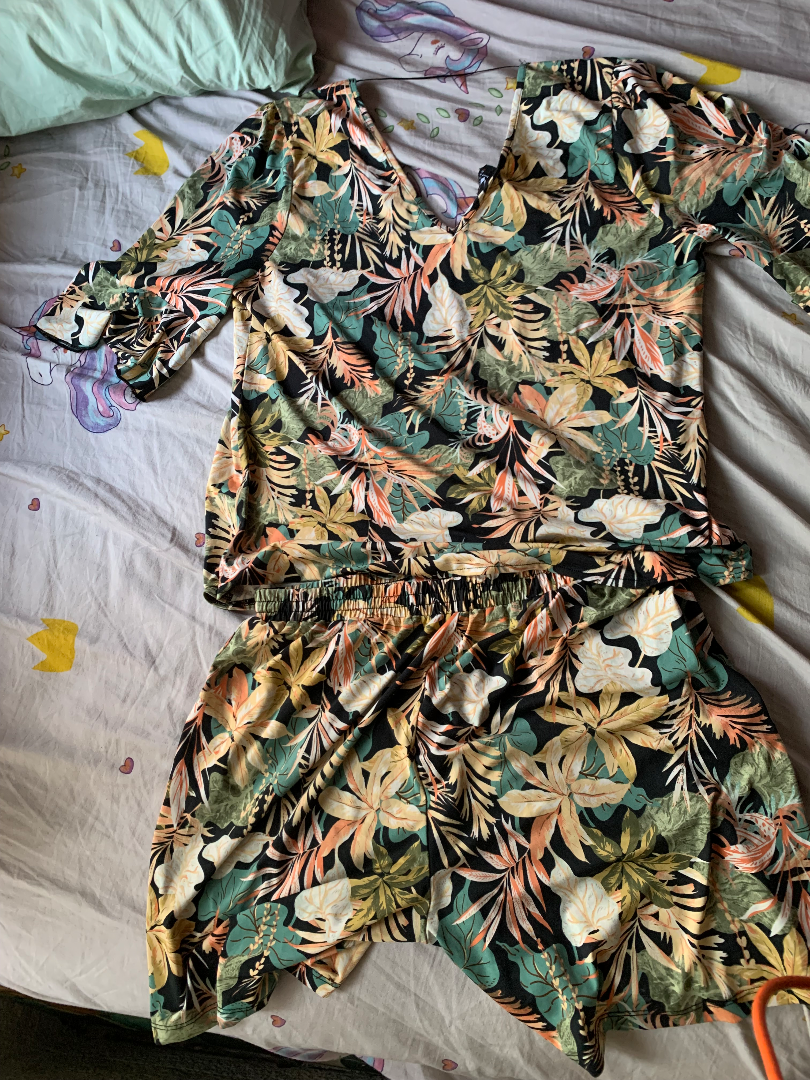 🌟 Combinaison K-Design – Imprimé Tropical Exotique