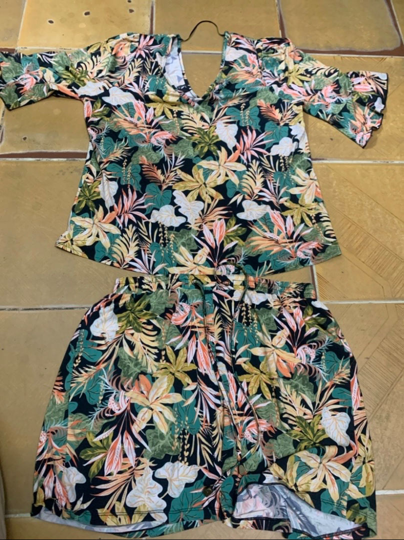 🌟 Combinaison K-Design – Imprimé Tropical Exotique