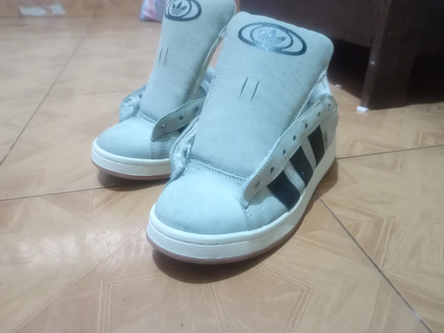 Campus addidas taille 40(39)