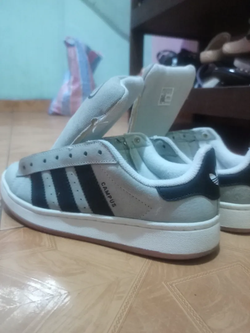 Campus addidas taille 40(39)