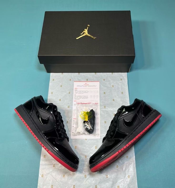 Jordan 1 low bred