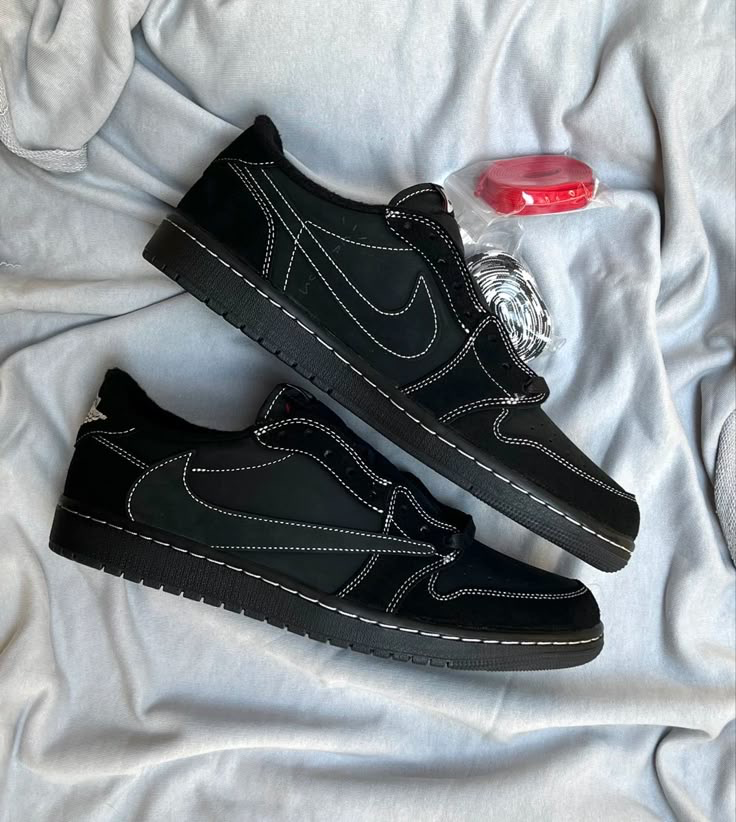 Jordan 1 low cactus jack