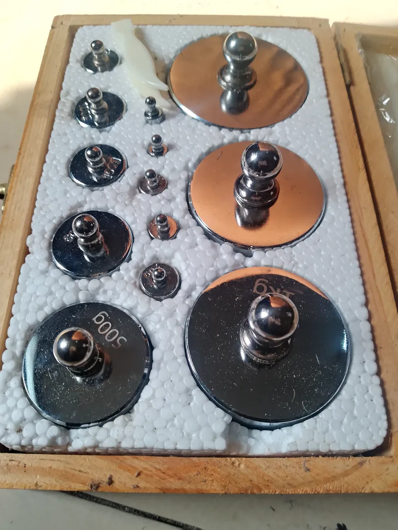 jeu de poids étalons ⚖️