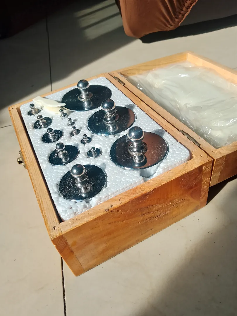 jeu de poids étalons ⚖️