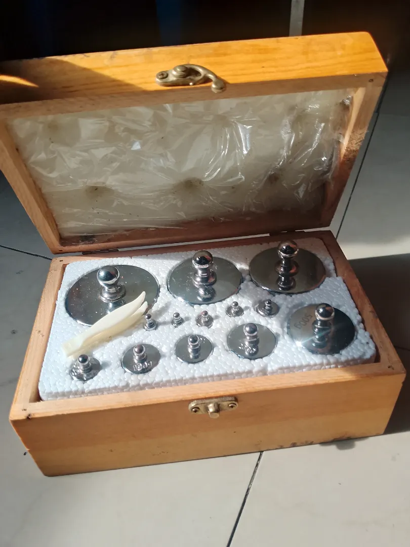 jeu de poids étalons ⚖️