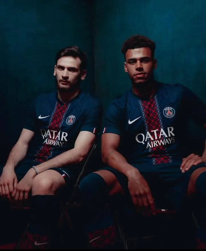 MAILLOT DU PARIS SAINT GERMAIN