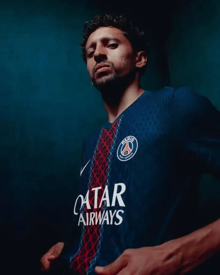 MAILLOT DU PARIS SAINT GERMAIN